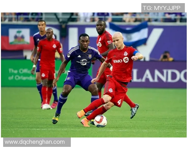 纽约红牛与明尼苏达的激烈对决揭示了冰球赛场上的无限可能与激情